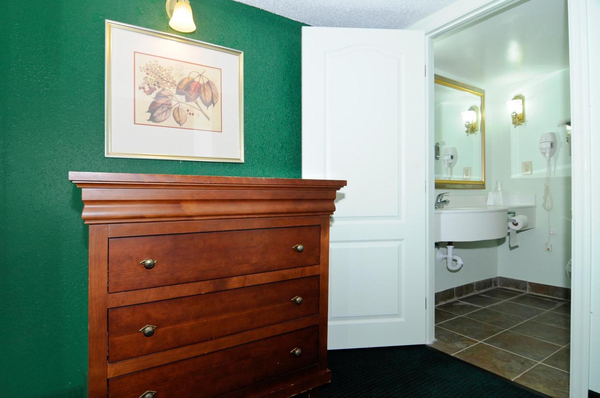 Motel 6 Harrisburg PA Near PA Expo Center Esterno foto
